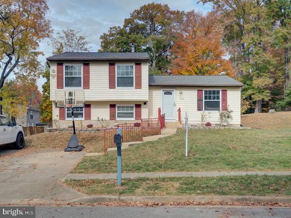 9321 LINHURST DR, Clinton, MD 20735