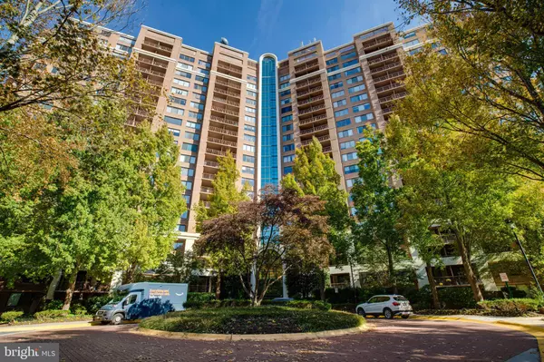 10101 GROSVENOR PL #2013,  Rockville,  MD 20852