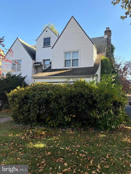 1121 DREXEL AVE, Drexel Hill, PA 19026