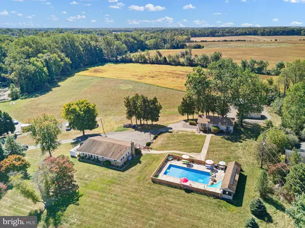 5756 SUMMIT BRIDGE RD, Townsend, DE 19734