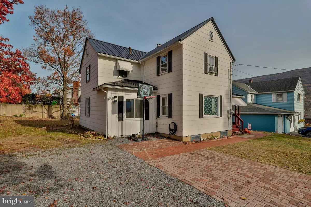 Palmerton, PA 18071,726 BELTZ LN