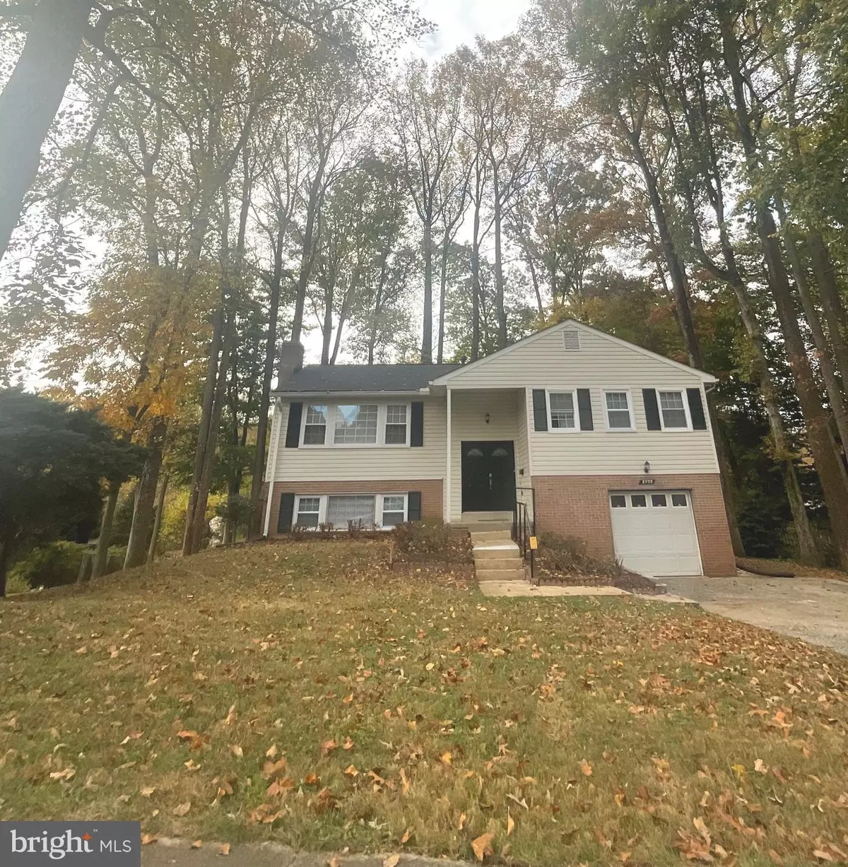 Annandale, VA 22003,8705 NERO ST