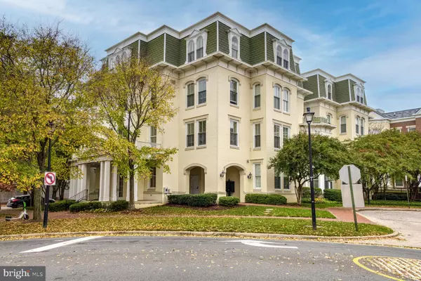 900 N WASHINGTON ST #103E, Alexandria, VA 22314