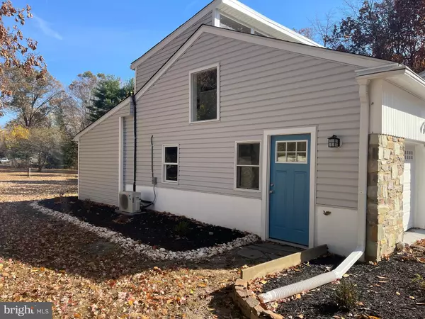 Warrington, PA 18976,2129 HERBLEW RD