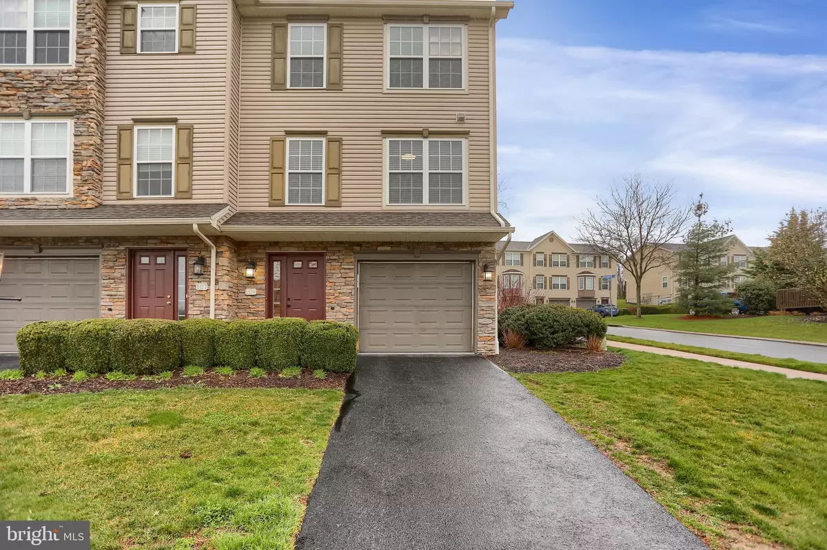 Pleasant Gap, PA 16823,109 GREENBROOK DR