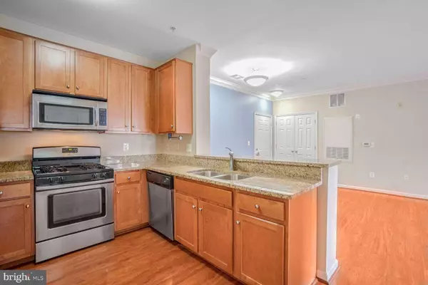 Alexandria, VA 22304,4850 EISENHOWER AVE #304