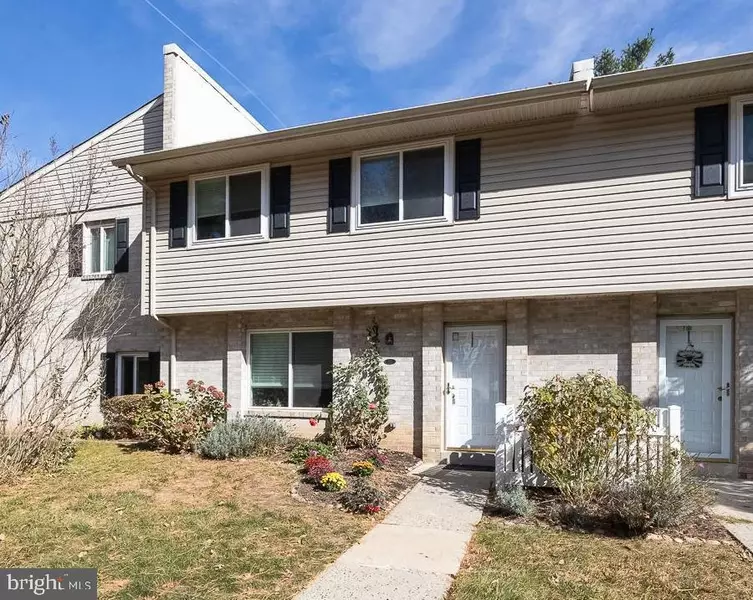 111 VILLAGE WALK, Exton, PA 19341