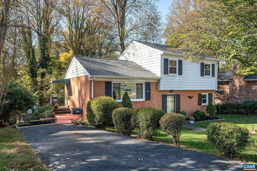 616 MOSELEY DR, Charlottesville, VA 22903