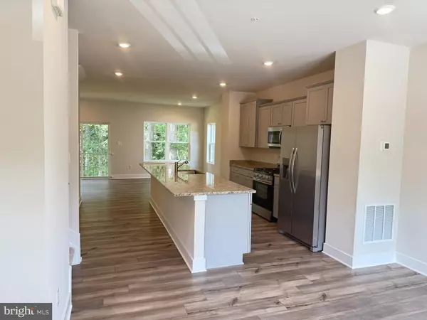 Glen Burnie, MD 21060,6819 WINTERHILL LN