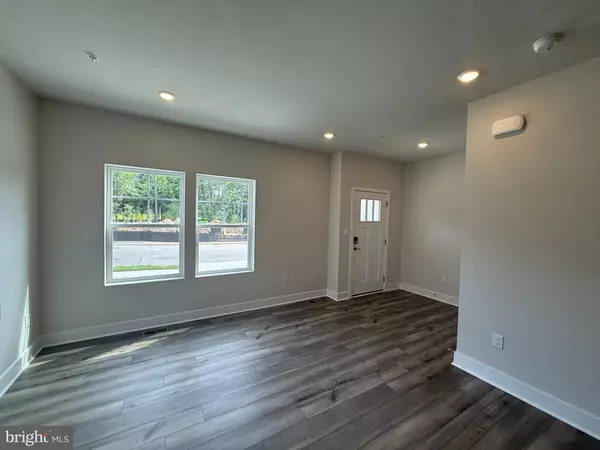 Glen Burnie, MD 21060,6819 WINTERHILL LN