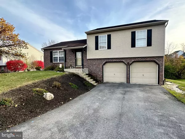 Lebanon, PA 17046,19 WINCHESTER CIR