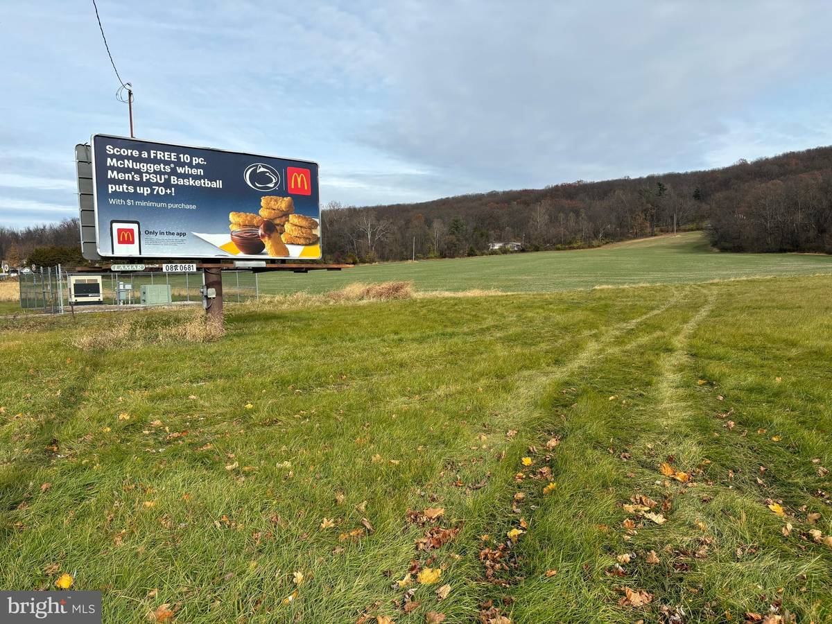 New Oxford, PA 17350,2187 CARLISLE PIKE #LOT 2