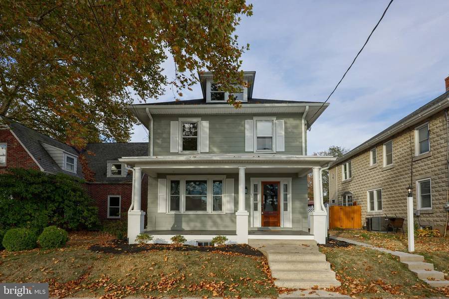 51 W LINCOLN AVE, Lititz, PA 17543