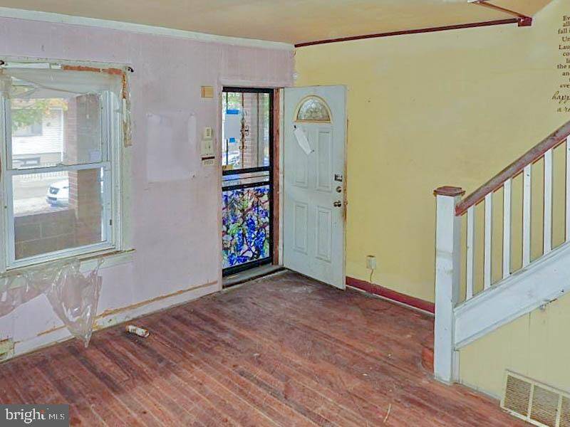 Philadelphia, PA 19142,2547 BONAFFON ST