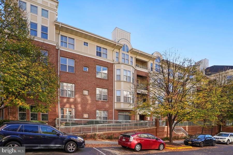 1851 STRATFORD PARK PL #306, Reston, VA 20190