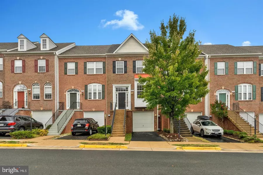 4157 JEREMY GRV, Fairfax, VA 22030