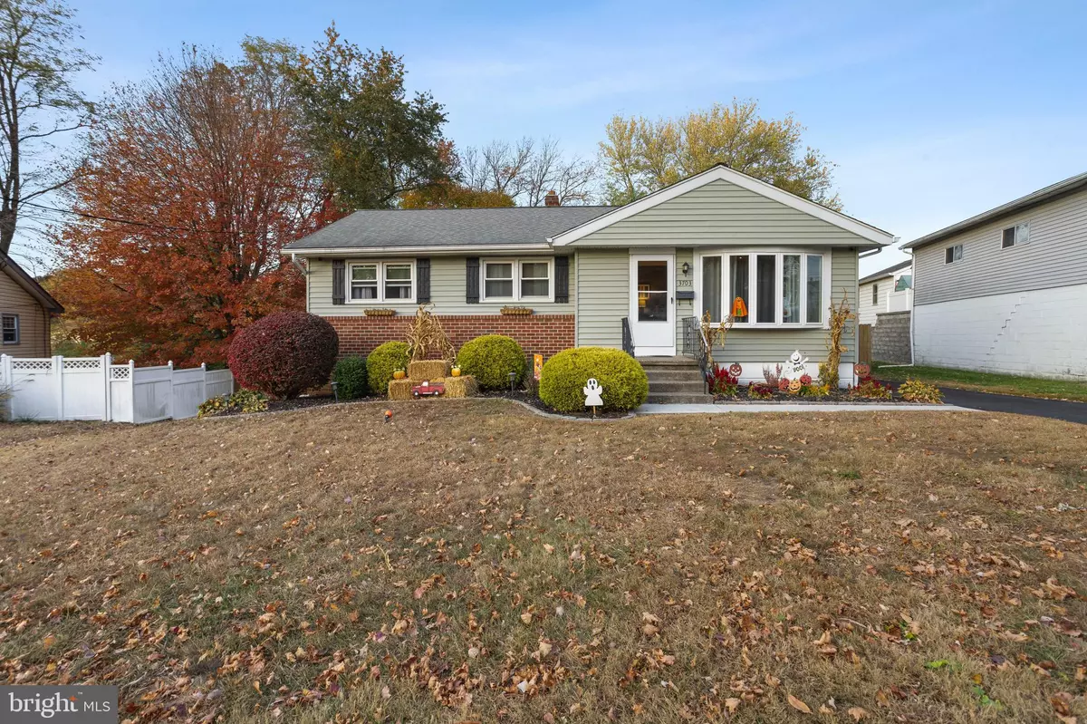 Brookhaven, PA 19015,3703 JOHN DR