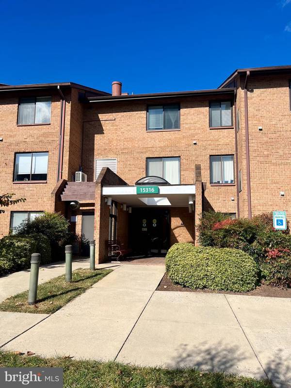 15316 PINE ORCHARD DR #82-2J, Silver Spring, MD 20906