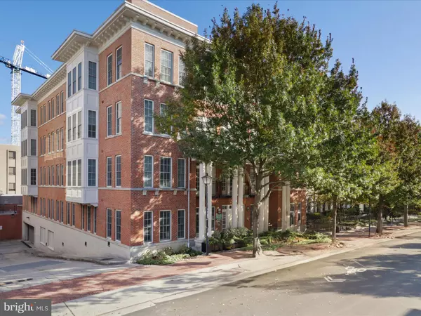 1023 N ROYAL ST #206, Alexandria, VA 22314