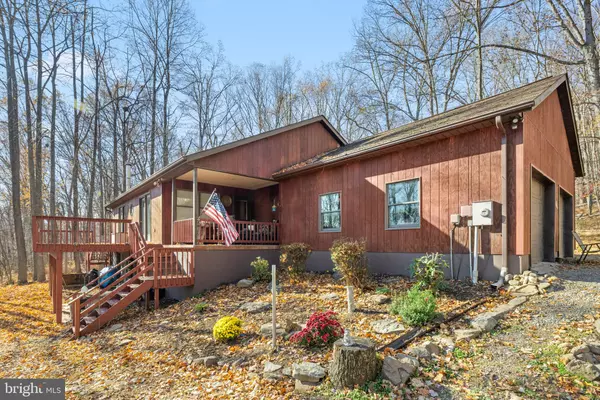 Paw Paw, WV 25434,121 PENDRAGON CT