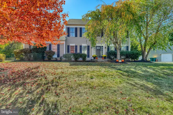 4018 HUNT DR, Doylestown, PA 18902