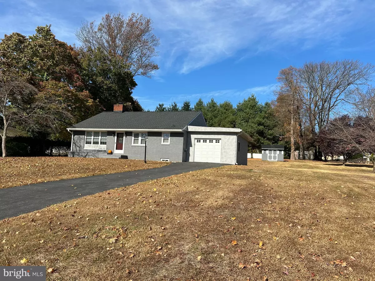 Upper Chichester, PA 19061,1136 FLORA LN