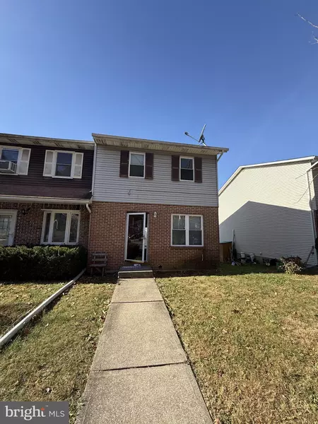 2825 RHONDA LN, Allentown, PA 18103