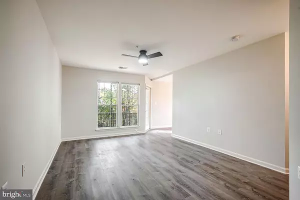 Montgomery Village, MD 20886,9701 LEATHERFERN TER #104
