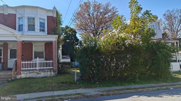 20 CHERRY ST, Darby, PA 19023