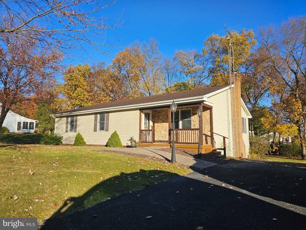 Mercersburg, PA 17236,5668 OAKWOOD DRIVE