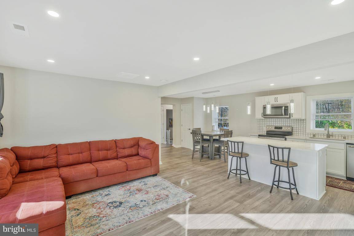Waldorf, MD 20601,2625-A HAMILTON RD
