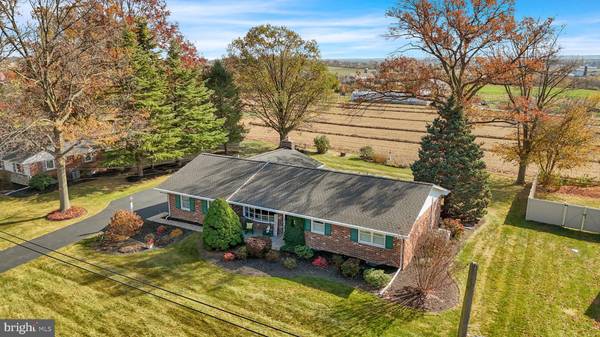 2128 CREEK HILL RD, Lancaster, PA 17601