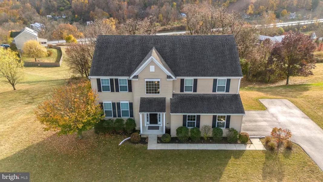 233 COLERIDGE LN, Coatesville, PA 19320