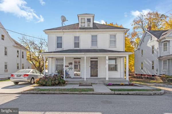 213 FAIR AVE, Hanover, PA 17331