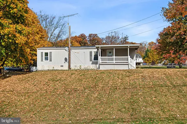 5415 STRASBURG RD,  Gap,  PA 17527