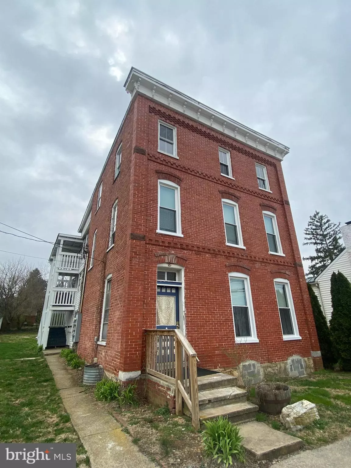 Charles Town, WV 25414,109 E CONGRESS ST #300