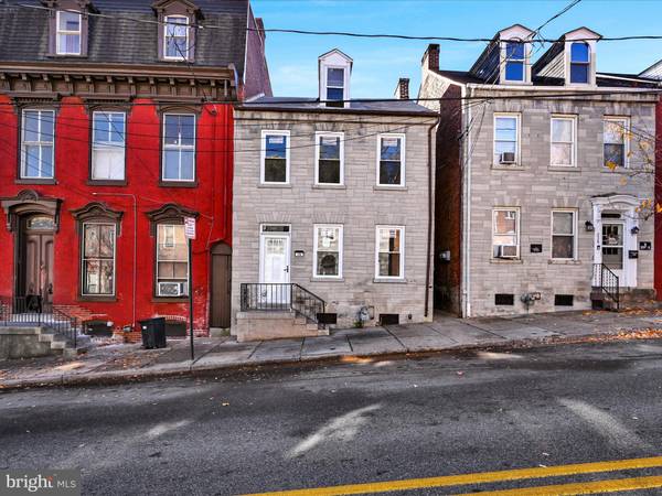 236 W VINE ST, Lancaster, PA 17603