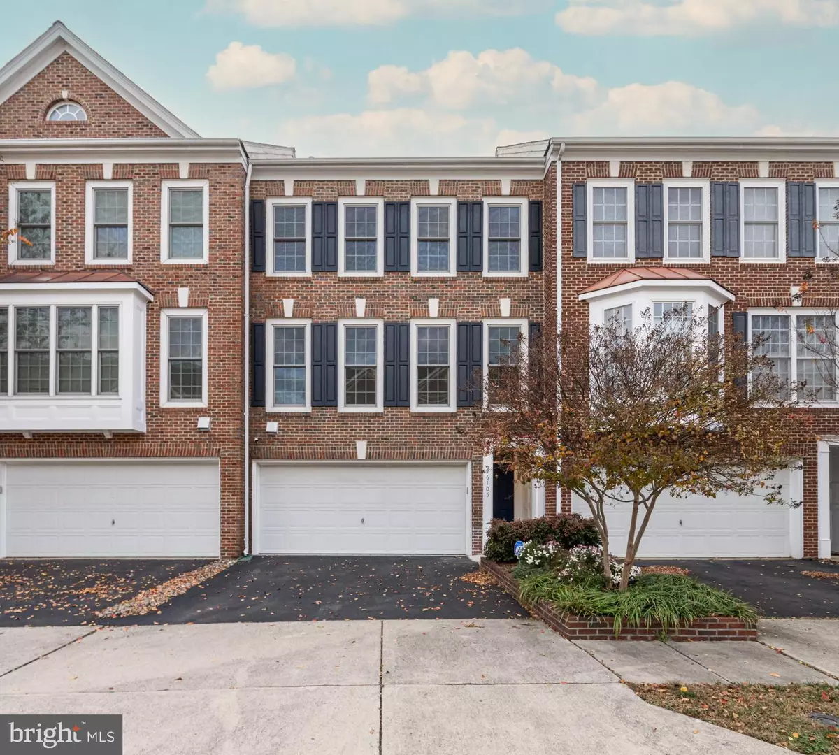 Chantilly, VA 20152,26105 NIMBLETON SQ