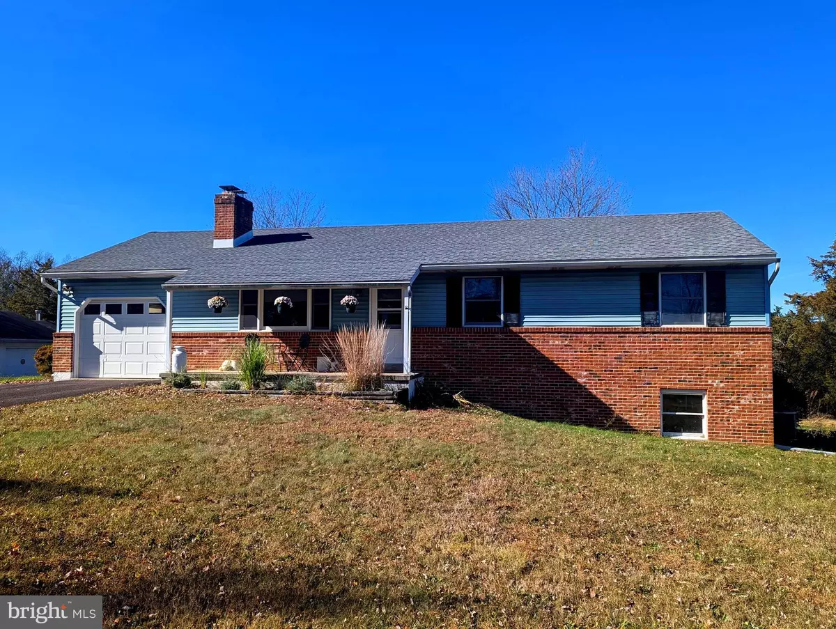 Green Lane, PA 18054,1344 W CAMPBELL RD