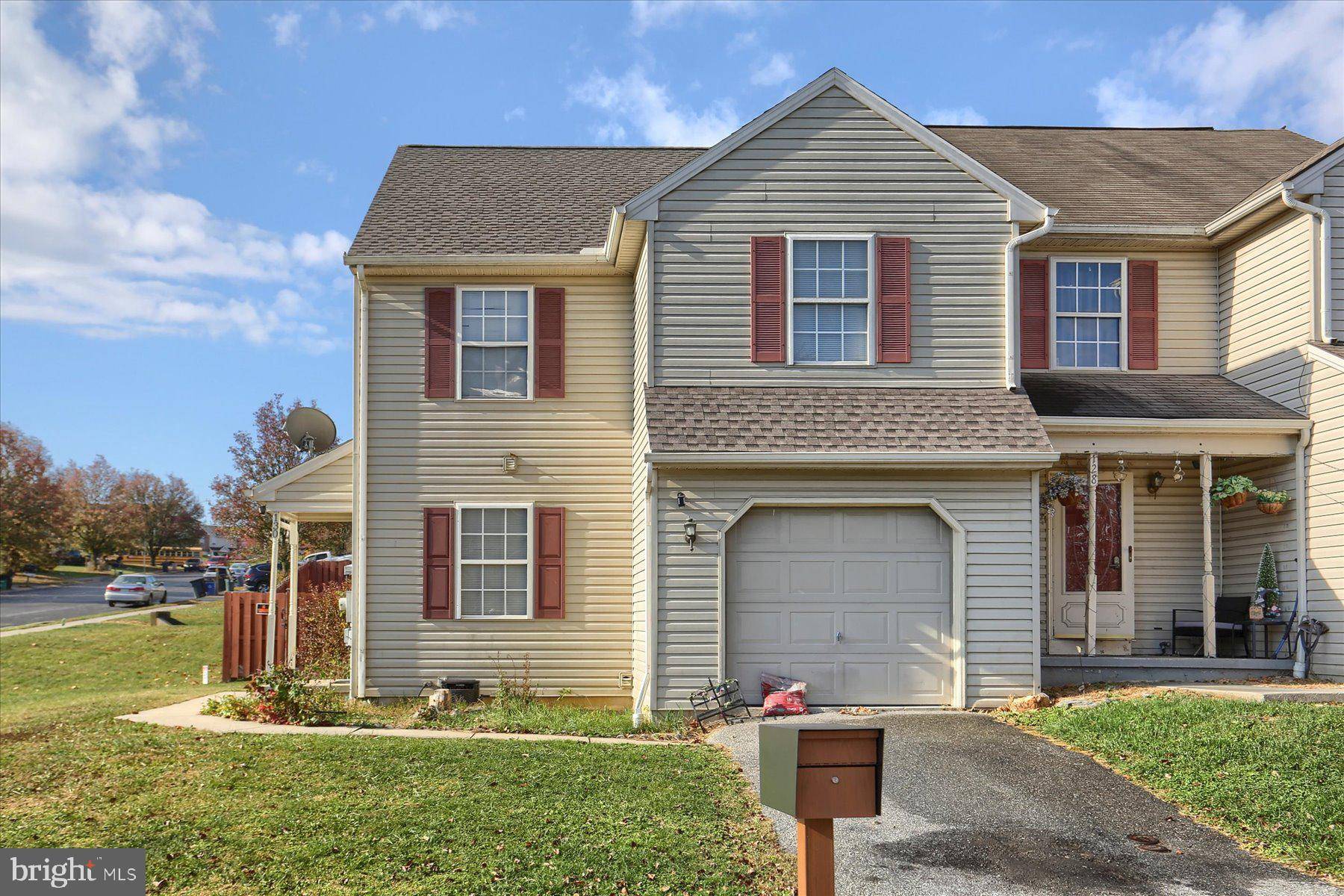 130 PENNSHIRE, Lancaster, PA 17603