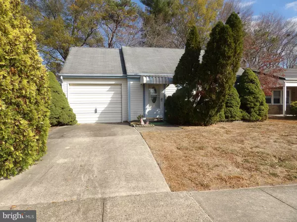 28 CHELSEA PL, Southampton, NJ 08088