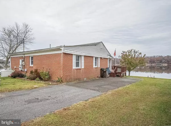 Louisa, VA 23093,115 LAKEVIEW CIR