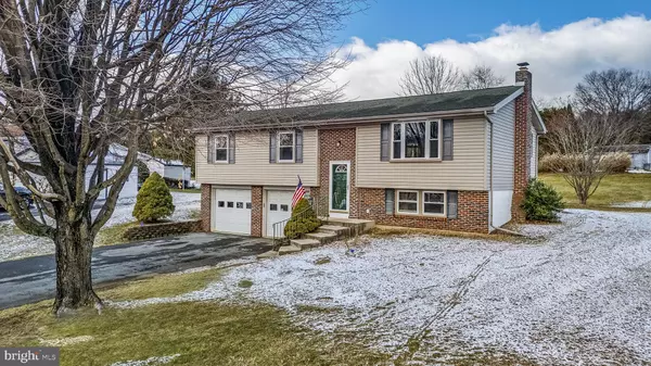 Reading, PA 19608,166 BUTTERNUT CT