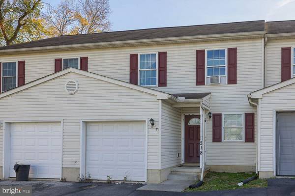 218 RED CEDAR LN, Marietta, PA 17547