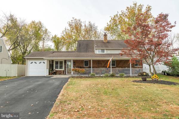 26 GOLDENRIDGE DR,  Levittown,  PA 19057