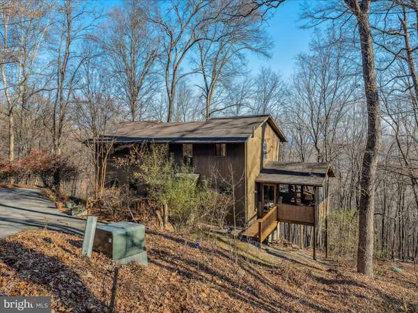 Berkeley Springs, WV 25411,574 BOBCAT DR