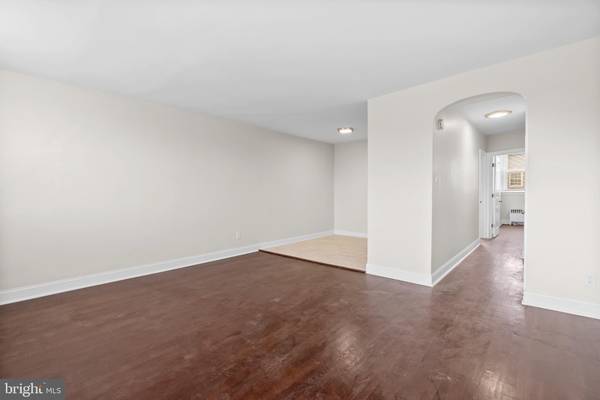 Philadelphia, PA 19120,5156 D ST #1