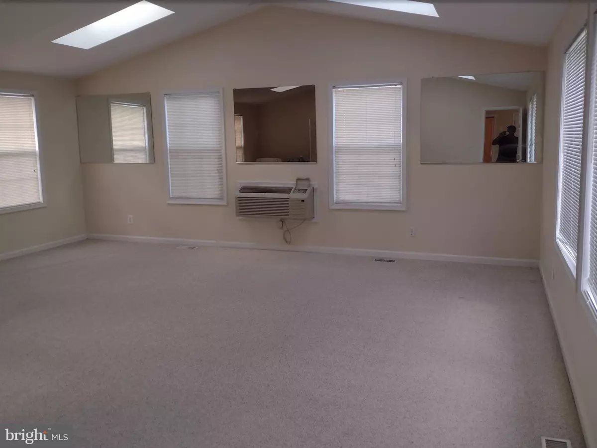 Indian Head, MD 20640,9 CYPRESS PL