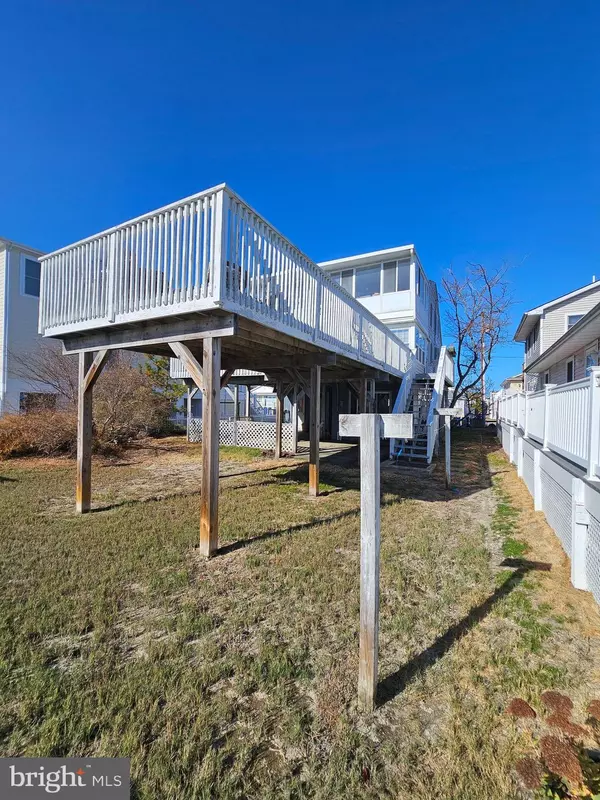 Fenwick Island, DE 19944,24 W ATLANTIC ST