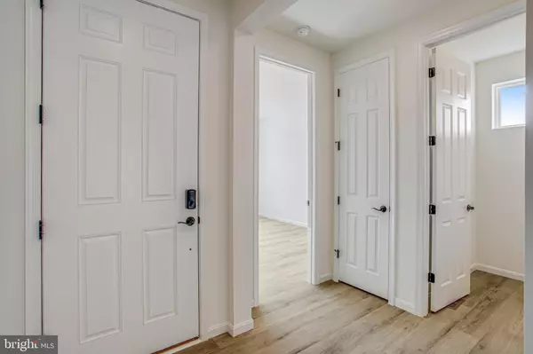 Middletown, VA 22645,120 MIDSUMMER LN